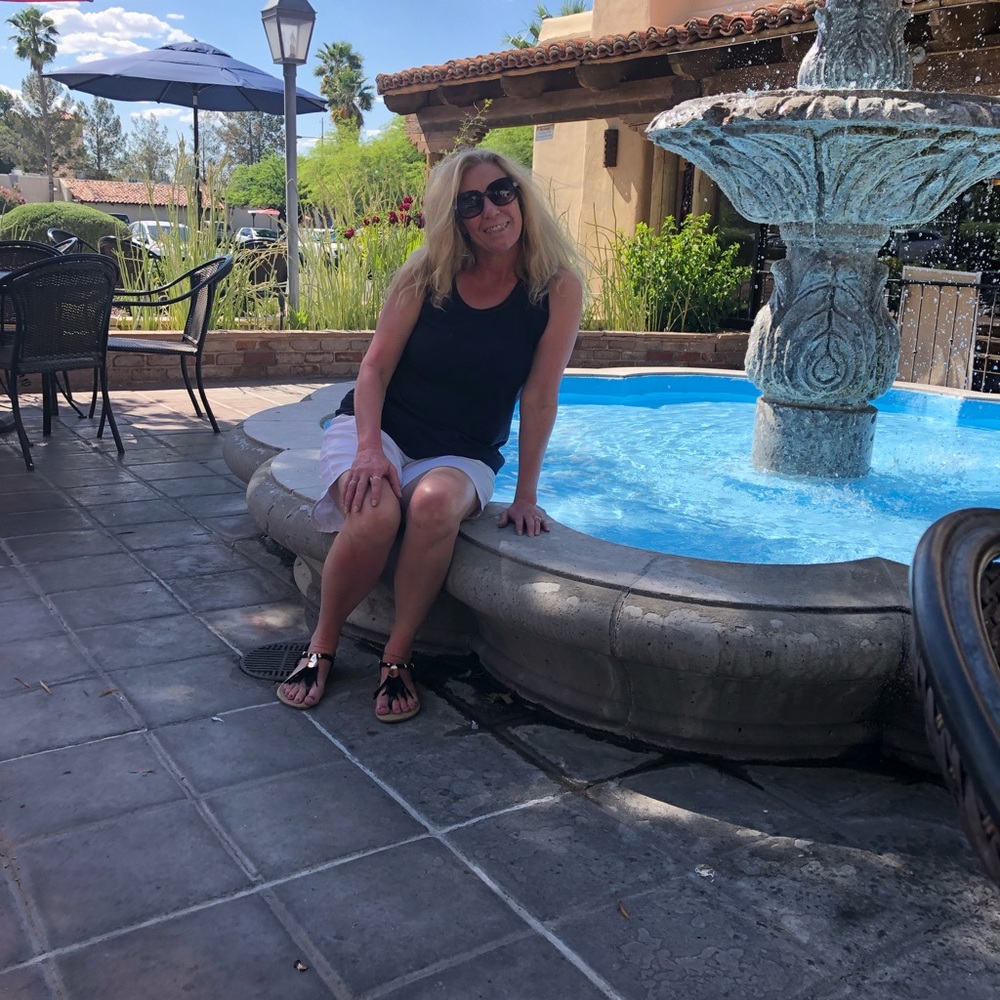 Meet your Posher, Dawn